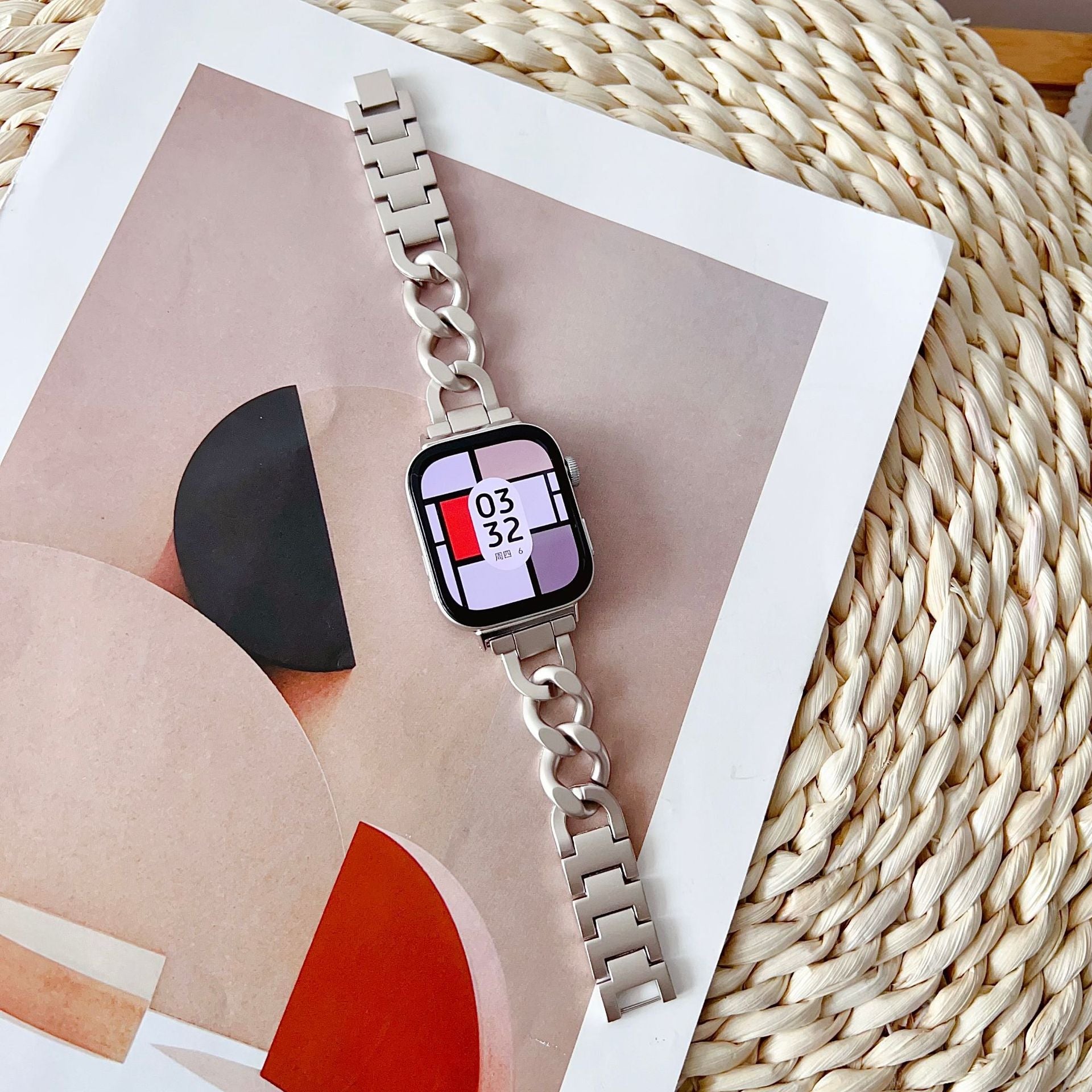 Women’s Luxury Apple Watch Bracelet – Elegant Stainless Steel Link Design