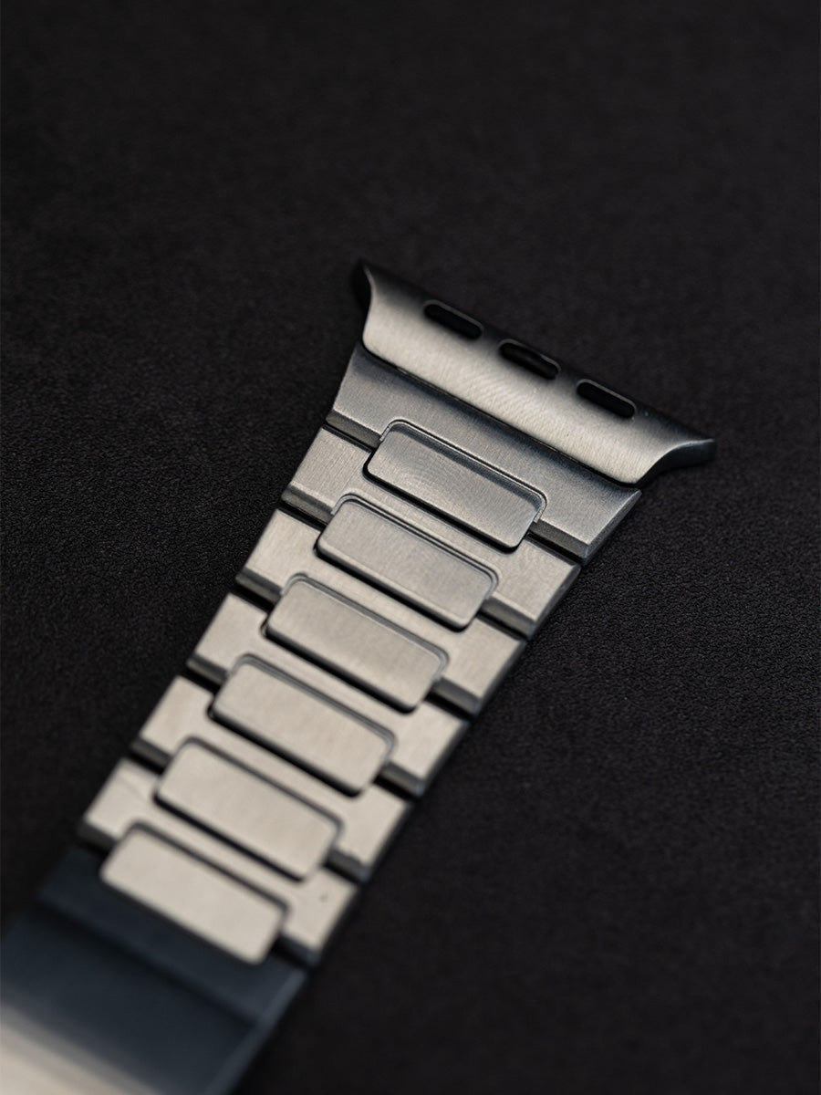Apple Watch Titanium Band – Old Money Edition