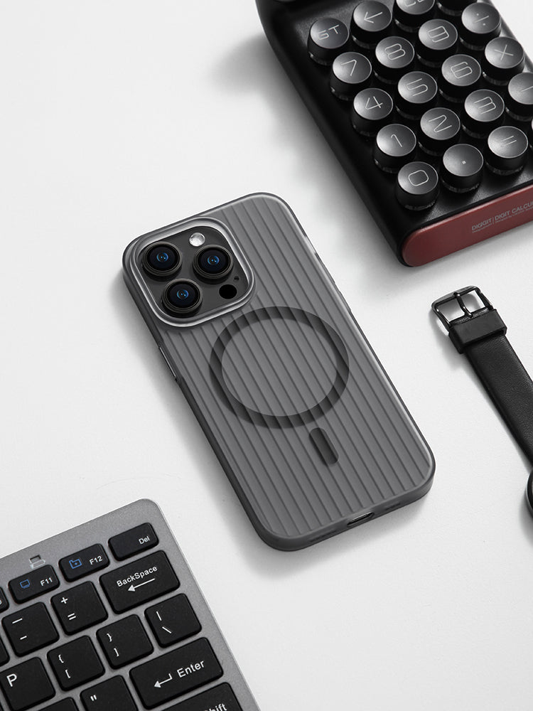 Premium Striped iPhone Case – Lightweight, MagSafe Compatible