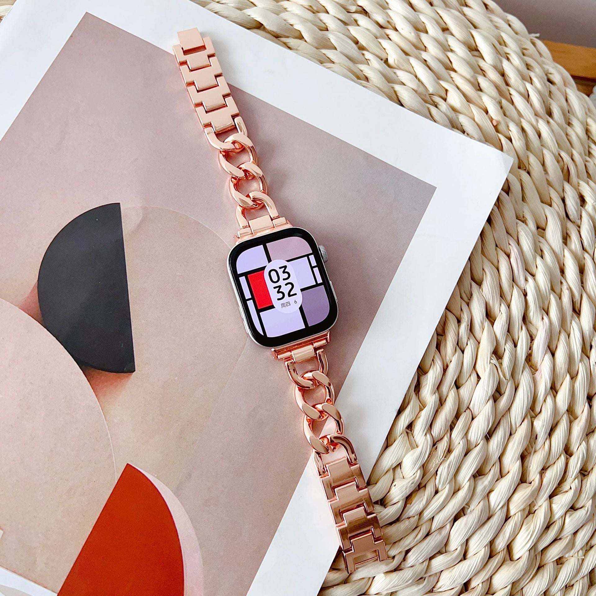 Women’s Luxury Apple Watch Bracelet – Elegant Stainless Steel Link Design