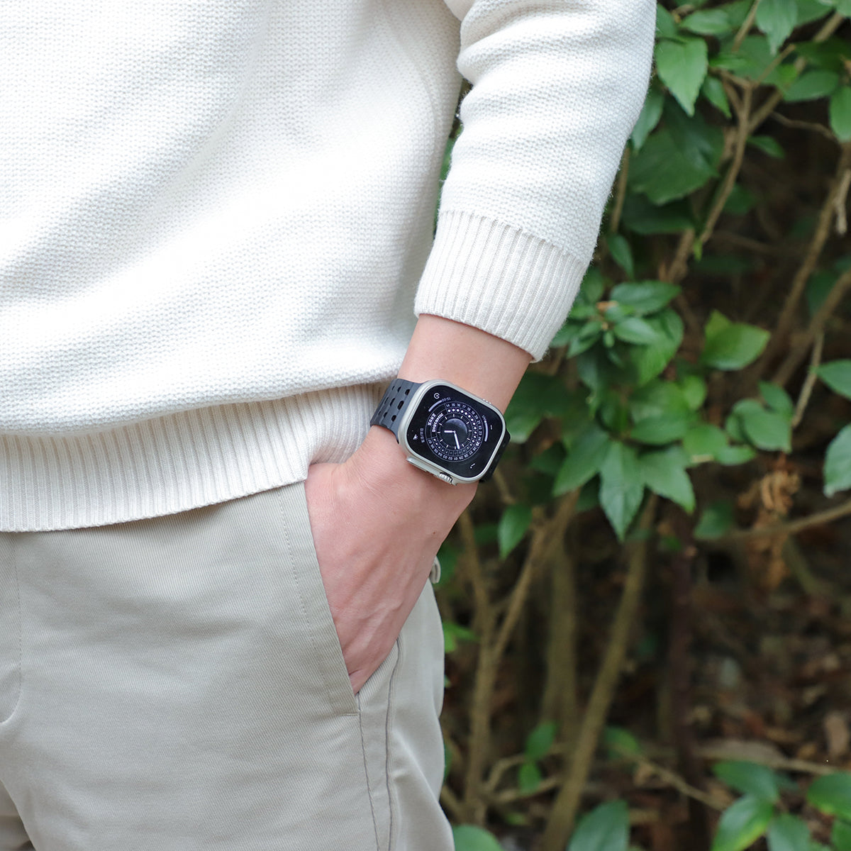 Premium Apple Watch Silicone Strap – Magnetic Closure and Secure Design