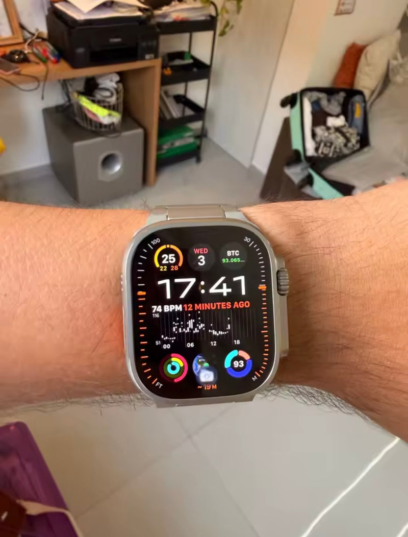 I use it daily and never had the magnet loosen, even while moving