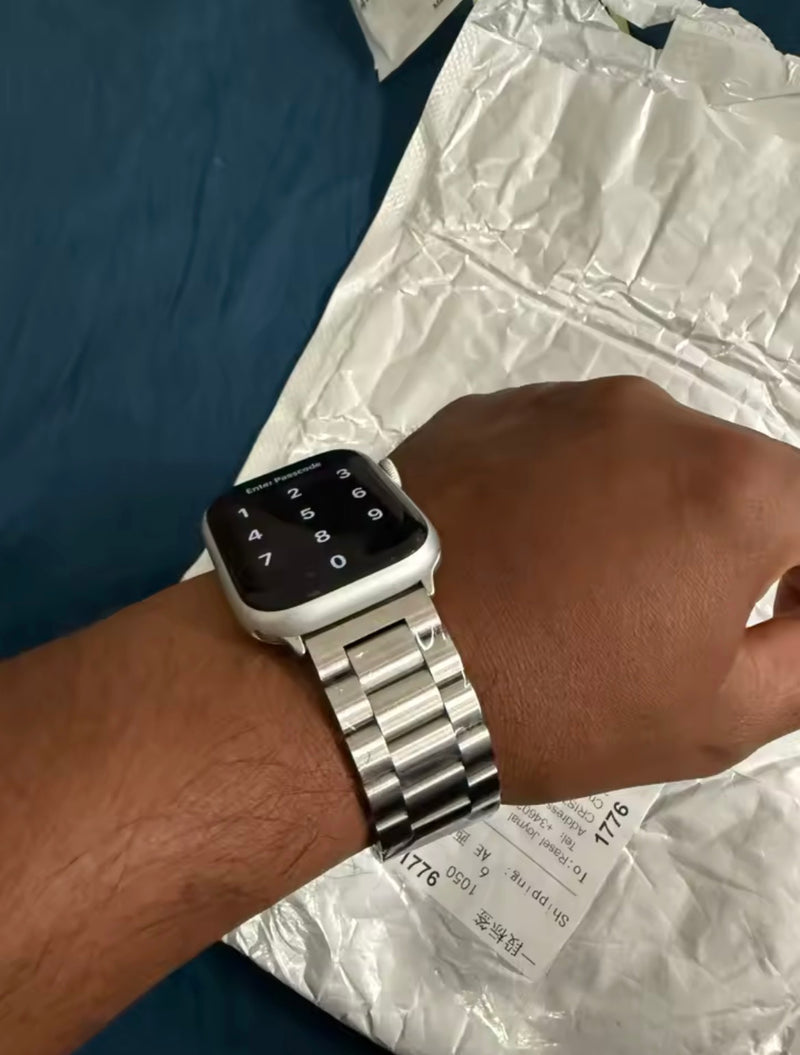 Comfortable enough to wear all day — no pressure, no irritation.