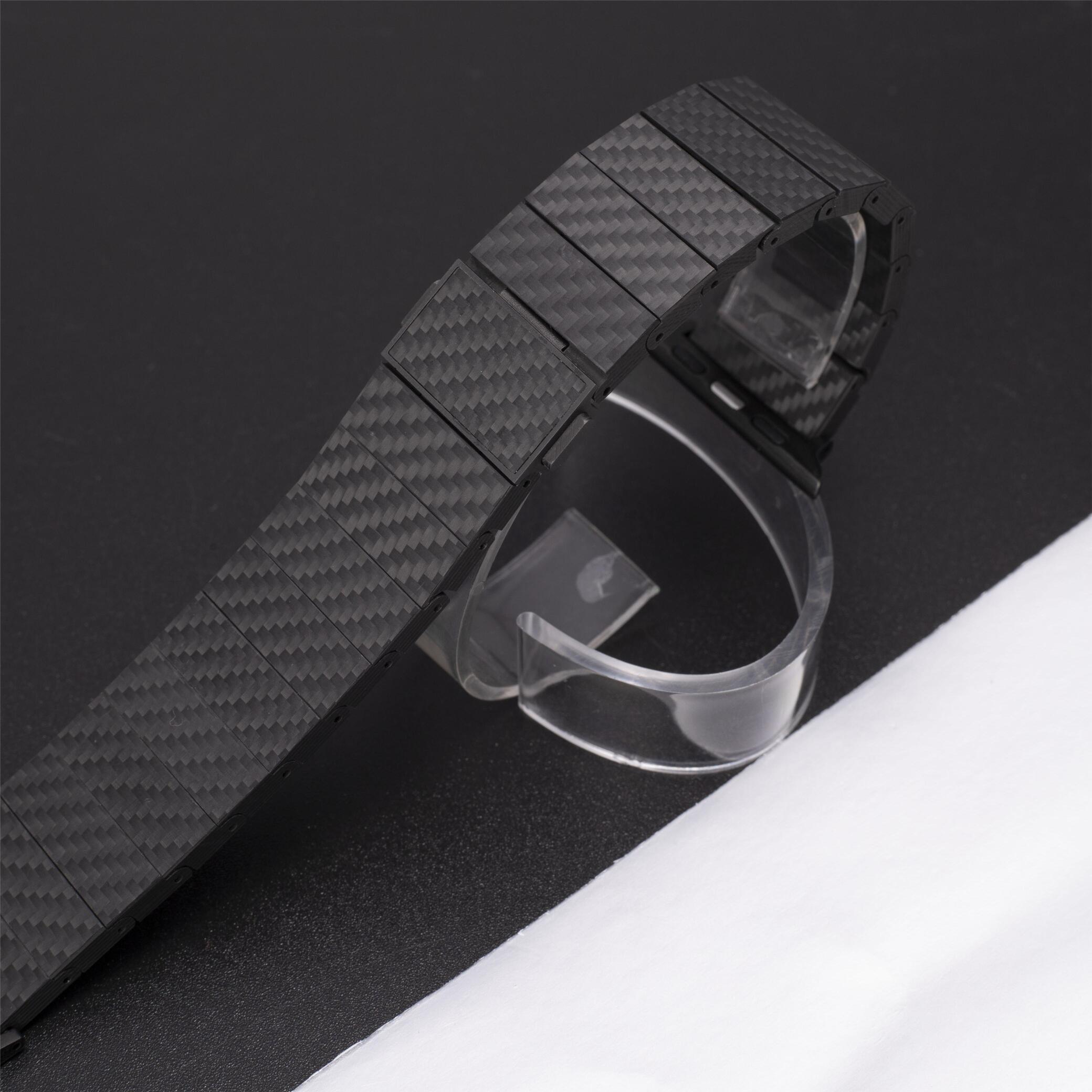 Premium Carbon Fiber Apple Watch Strap for Men – Sporty and Refined Style