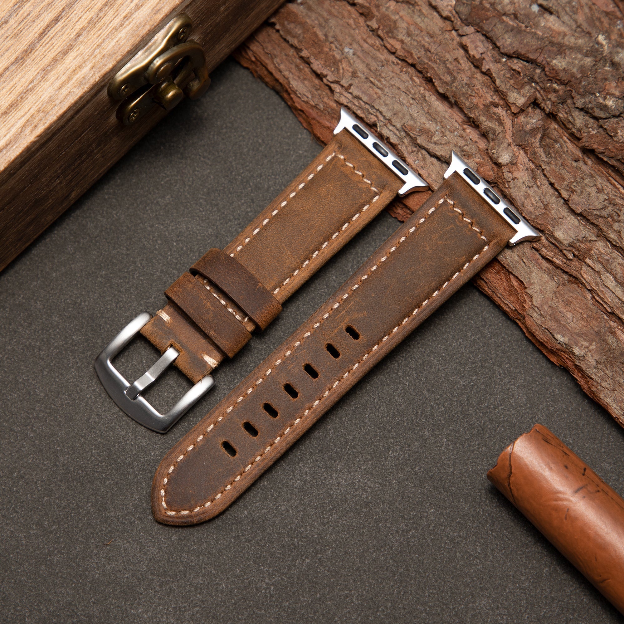 Classic Leather Apple Watch Band for Men – Timeless and Elegant Design
